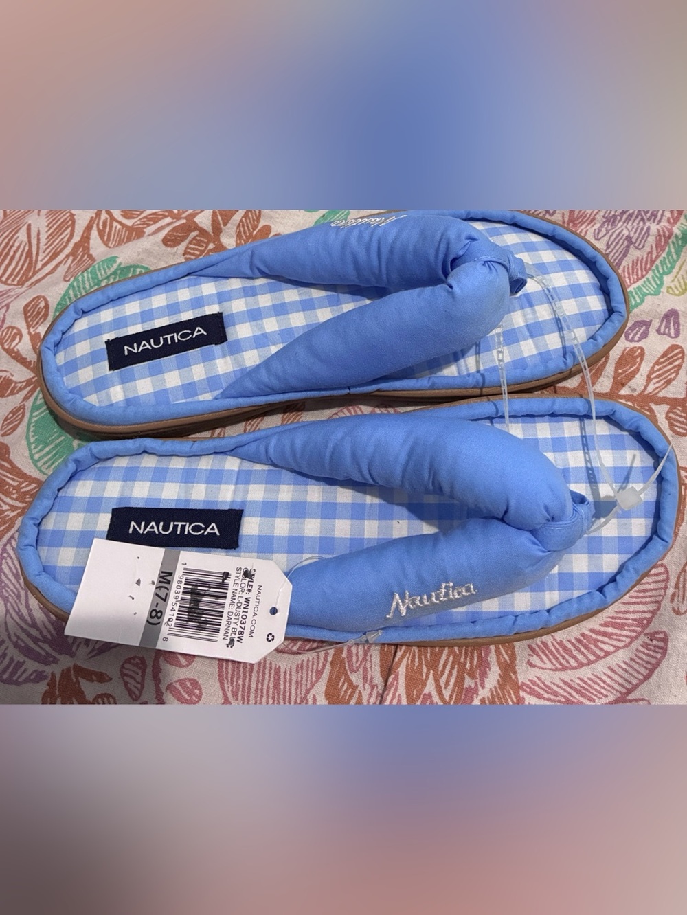 Blue & White Checked FlipFlop w/Fabric. Size 7-8. NWT. Cushioned sole and thong